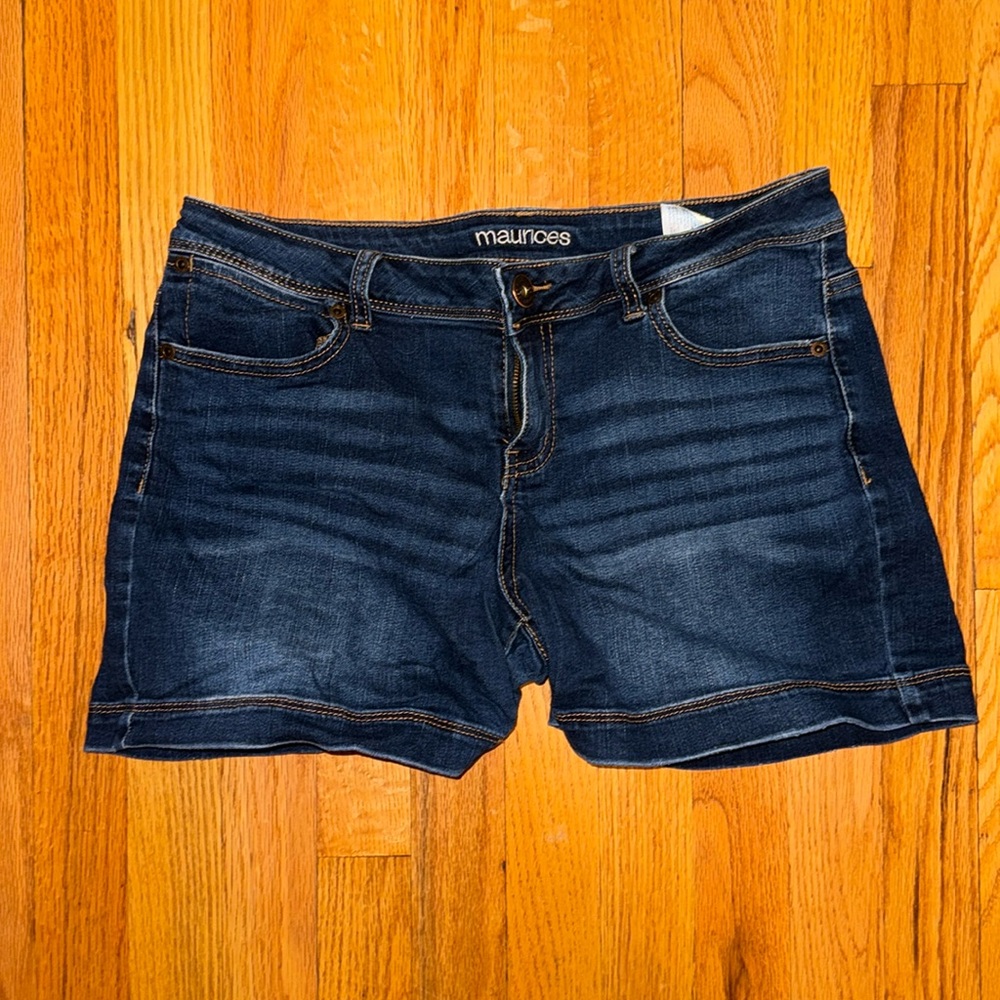 Women’s size 9/10 shorts - Maurices